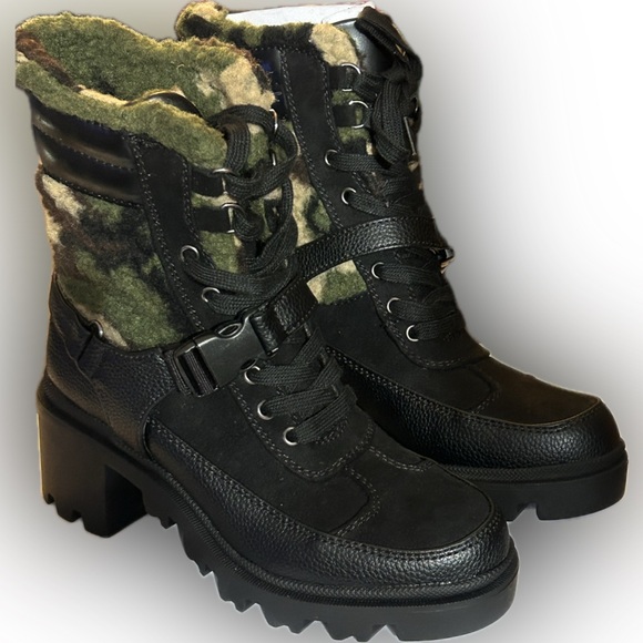 Madden Girl Shoes - Madden Girl Black/Camo Doreen Combat Boot Shoe Size 5 NWOT